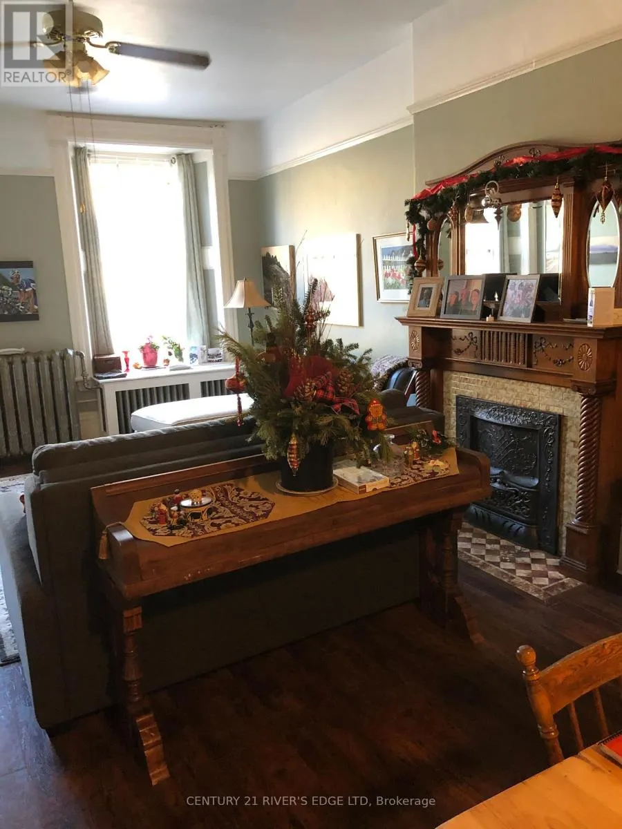 1 - 33 KING STREET W