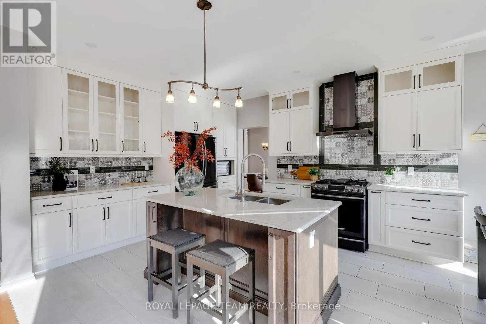36 KEIGHLEY CIRCLE