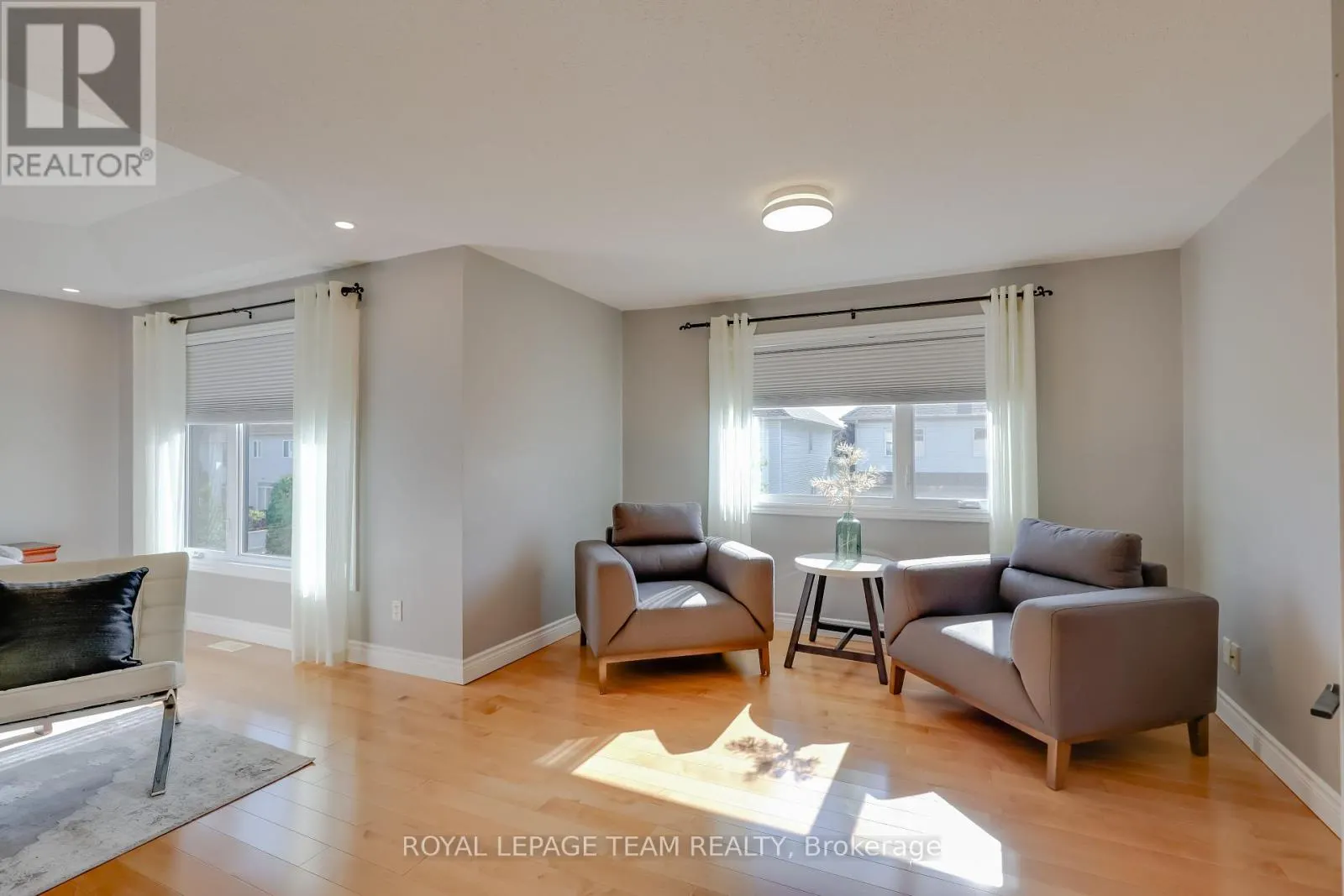 36 KEIGHLEY CIRCLE