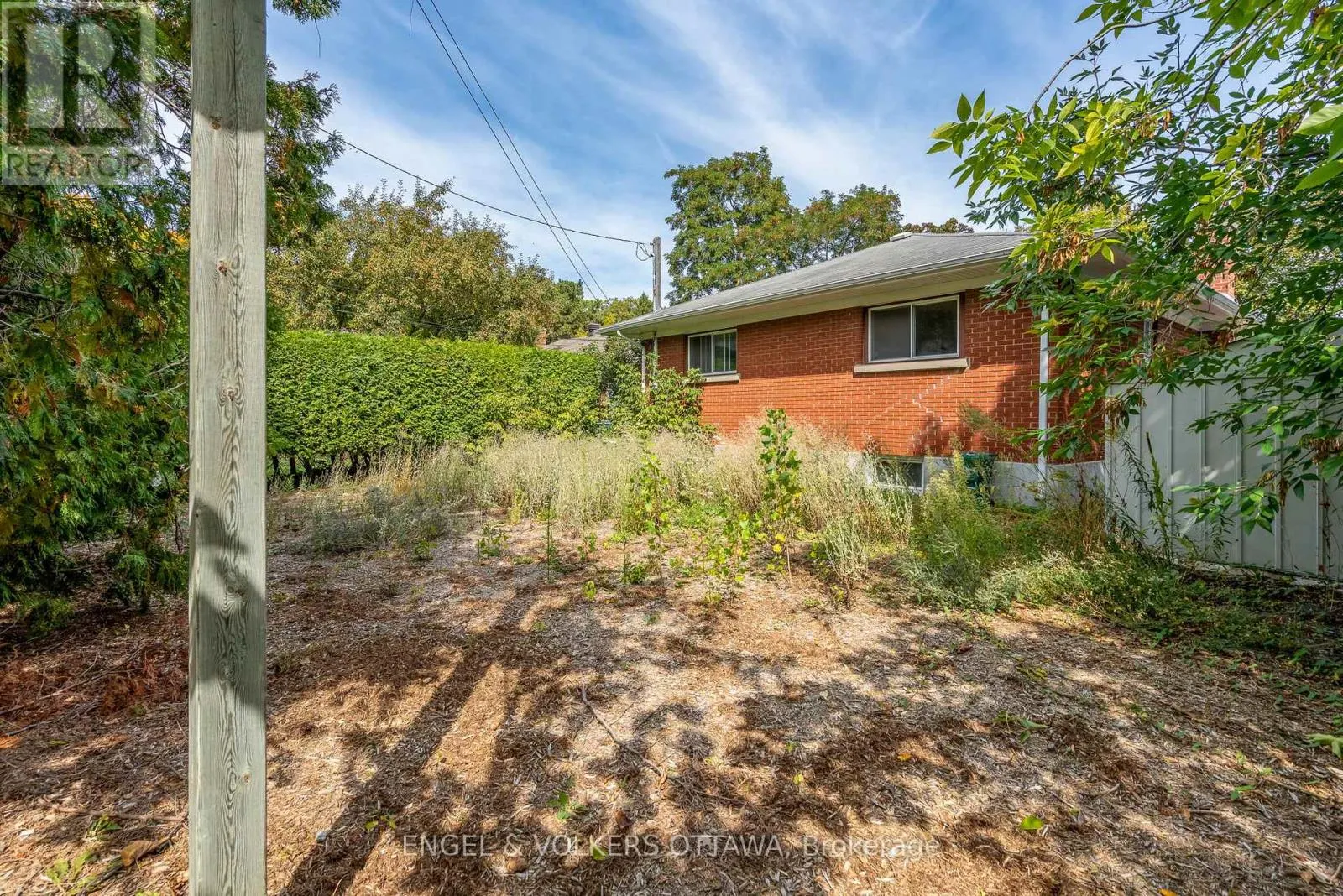 942 ARKELL STREET