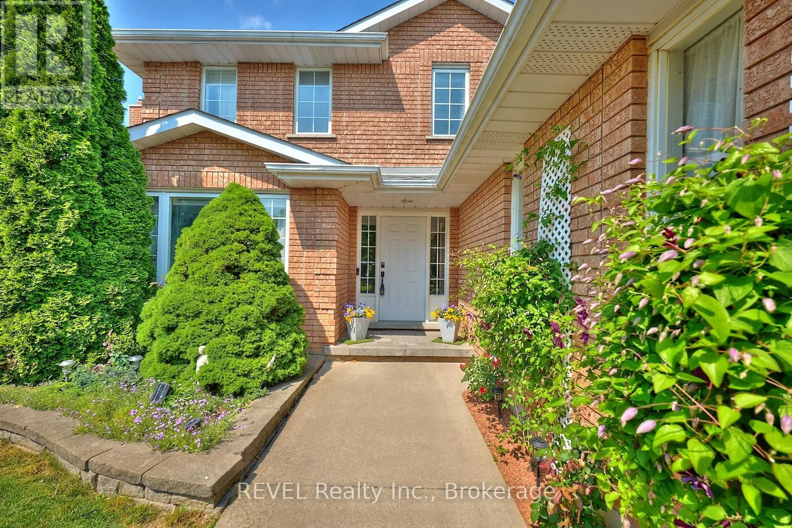 8007 OAKRIDGE DRIVE