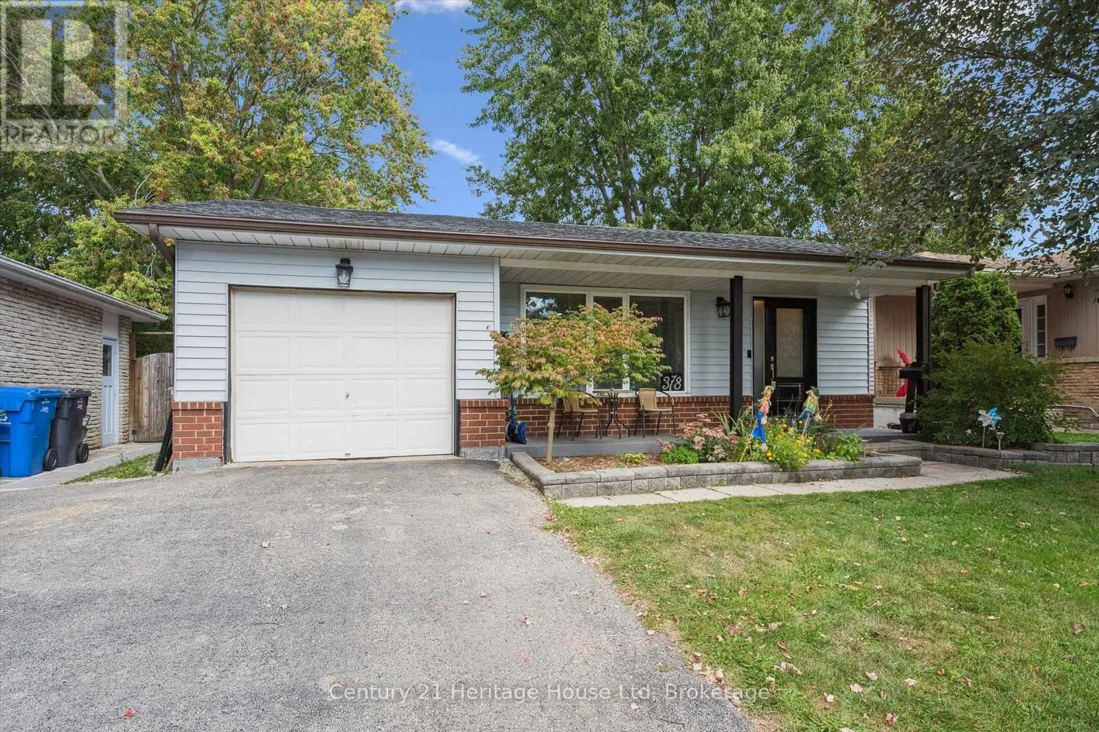 378 WEST ACRES DRIVE