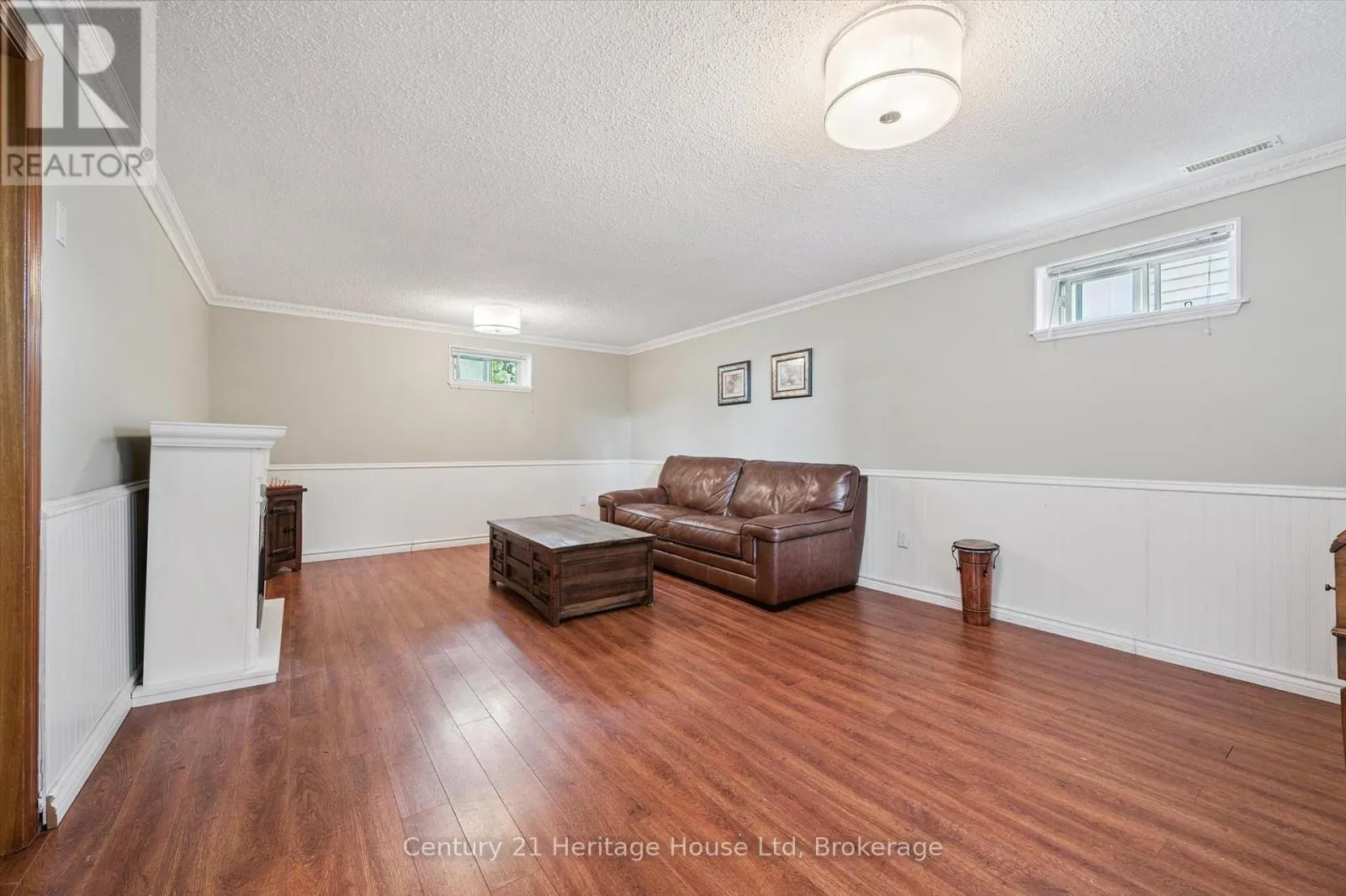 378 WEST ACRES DRIVE