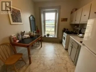 3 - 33 KING STREET W