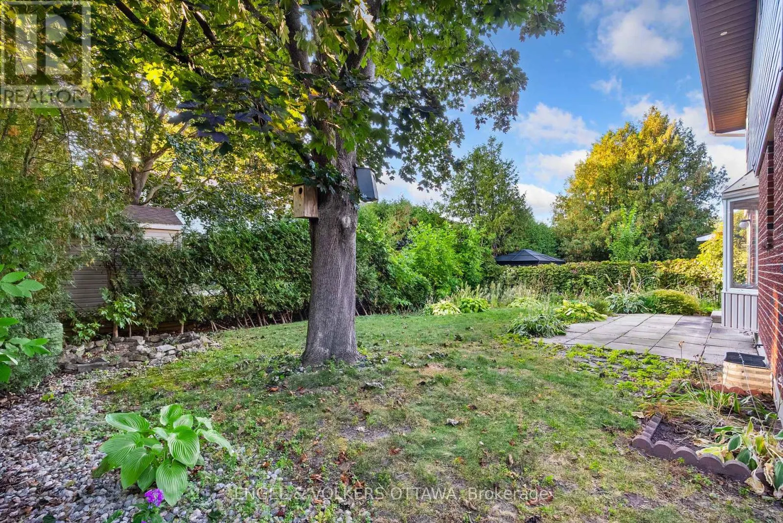19 MCCLURE CRESCENT