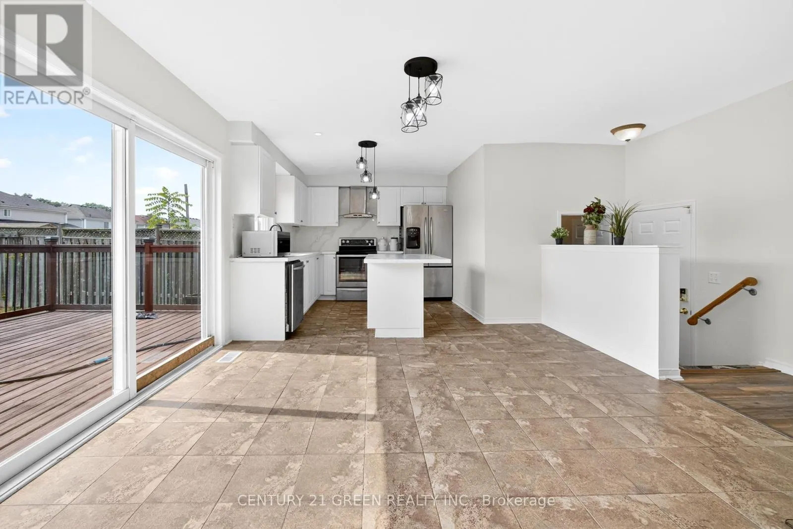 110 HUNTER WAY