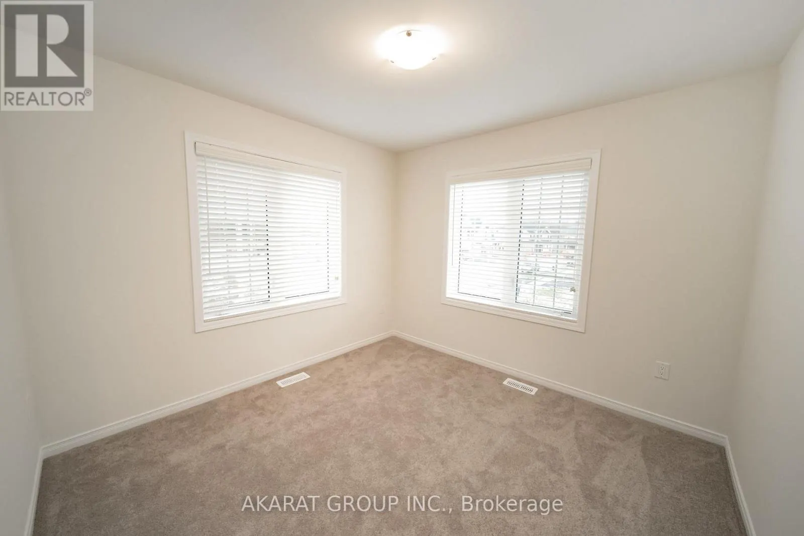 21 LEGACY LANE