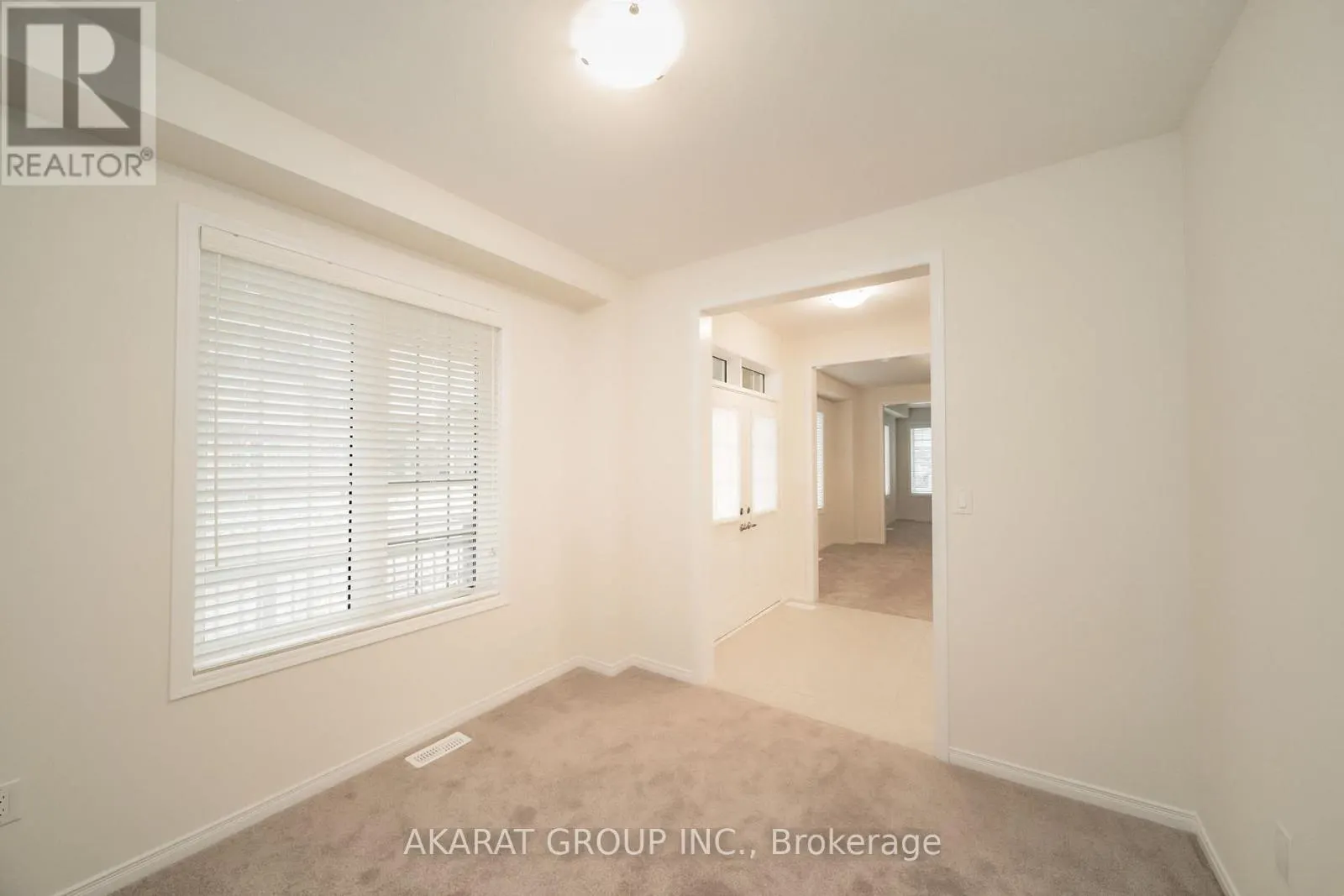 21 LEGACY LANE