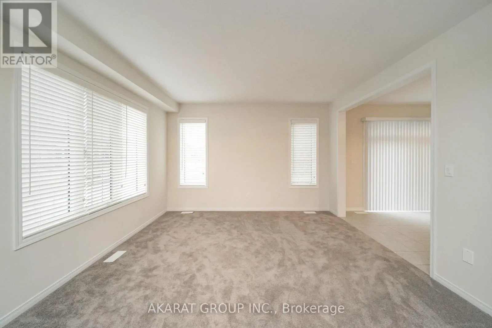 21 LEGACY LANE