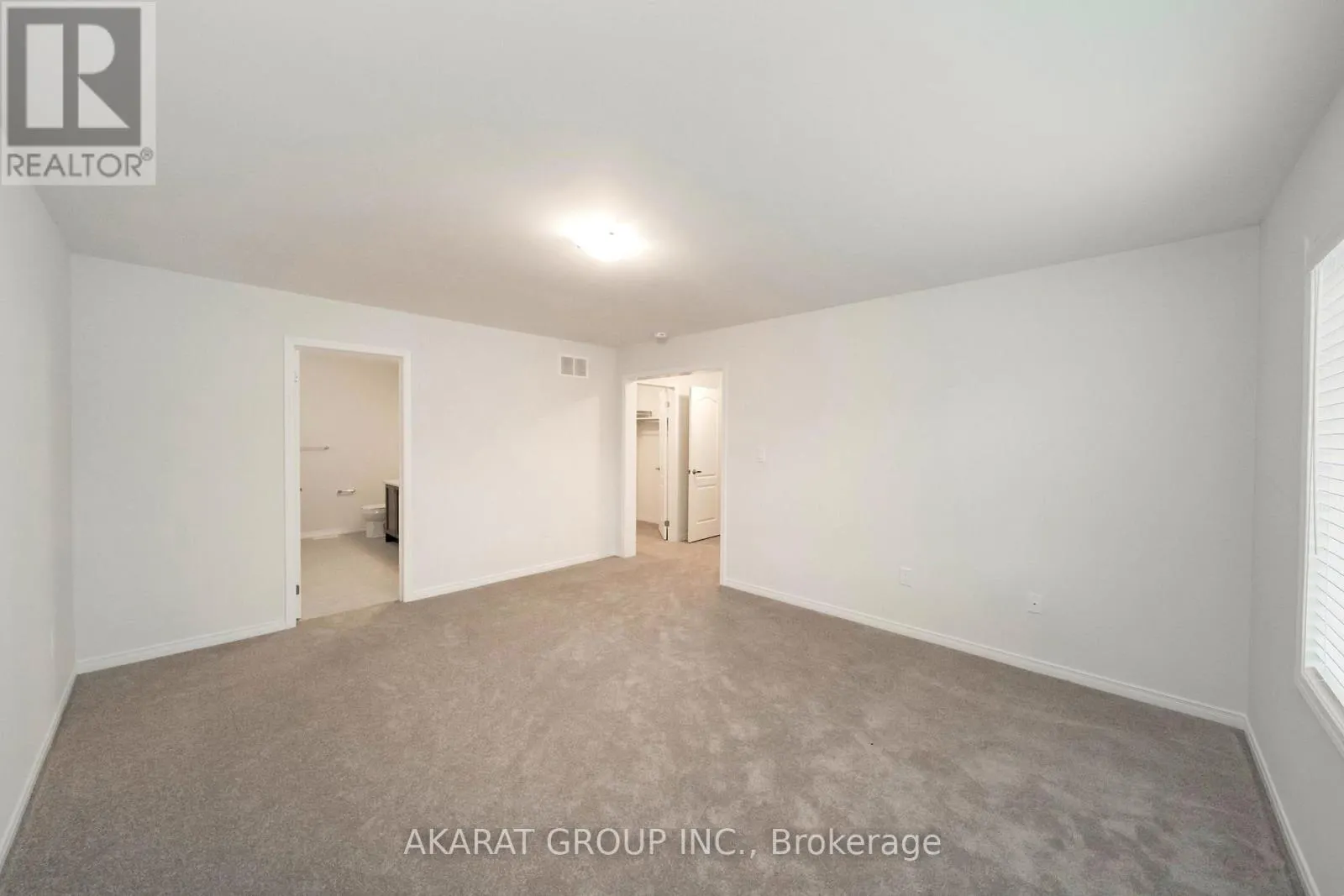 21 LEGACY LANE