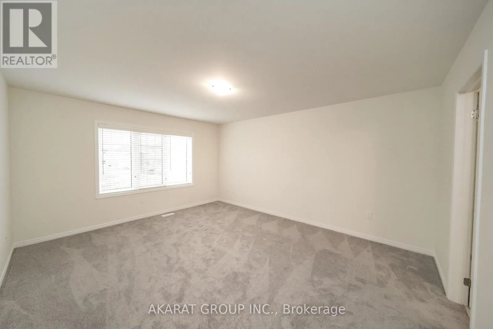 21 LEGACY LANE