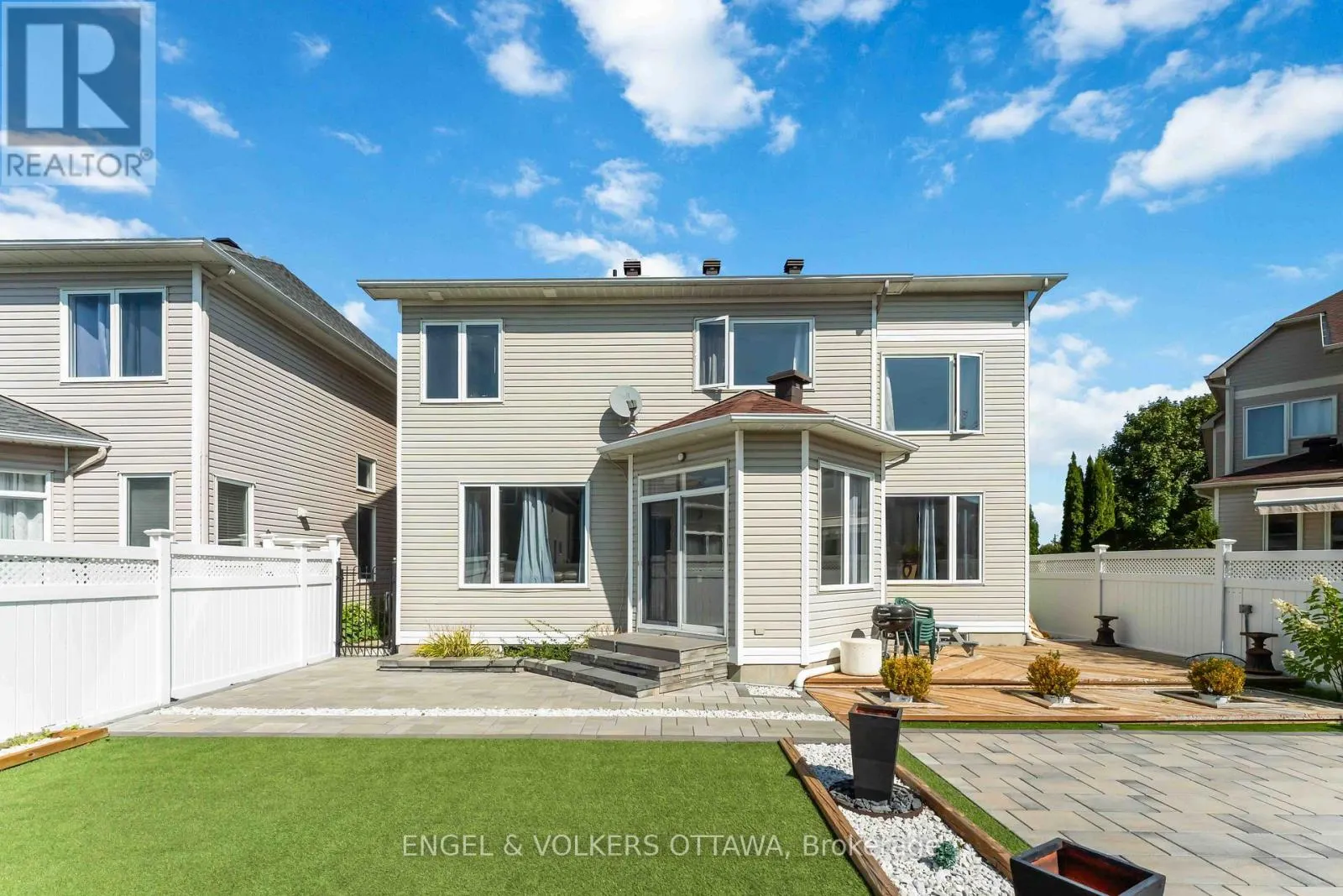 774 SCALA AVENUE