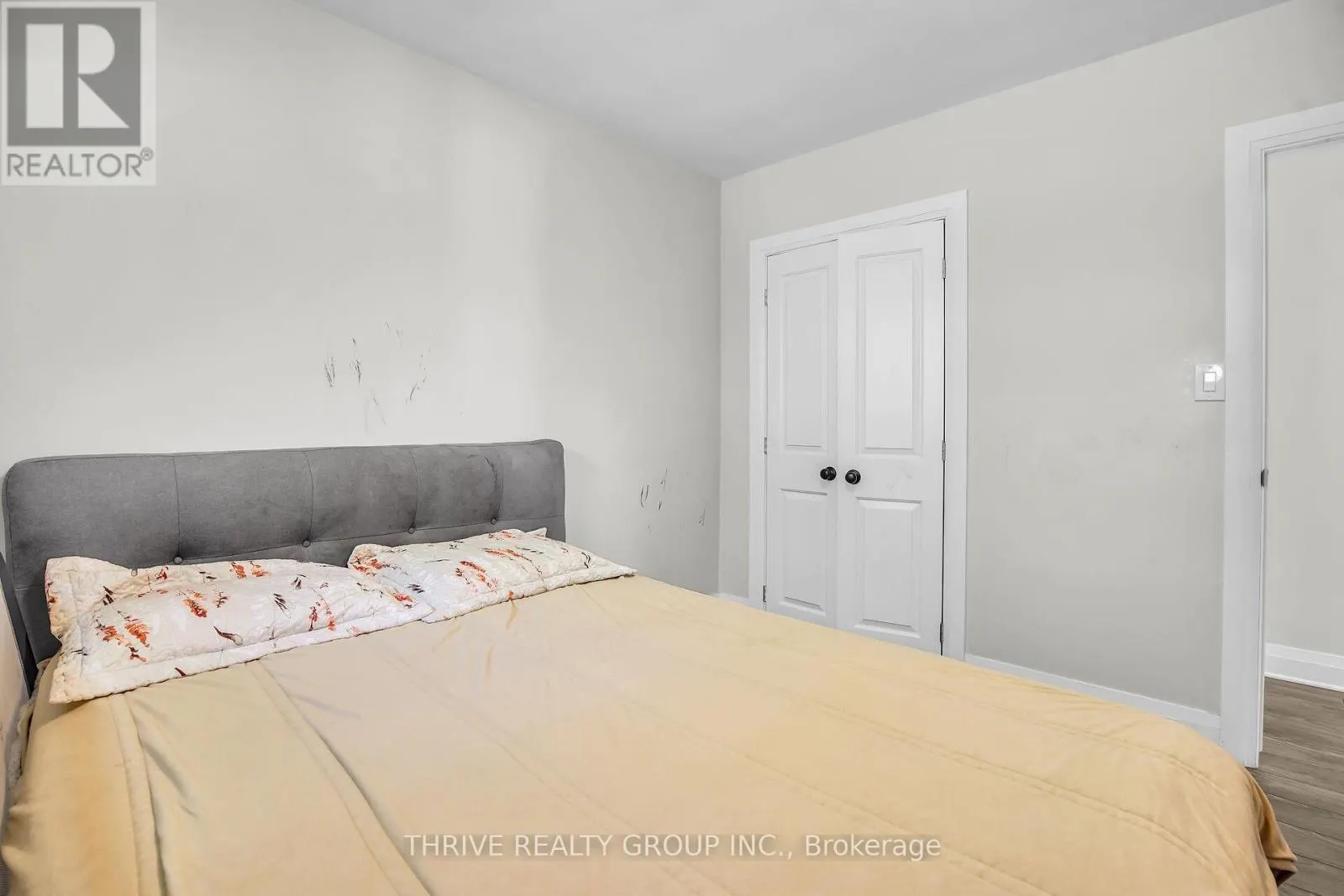 425 RIVERSIDE DRIVE