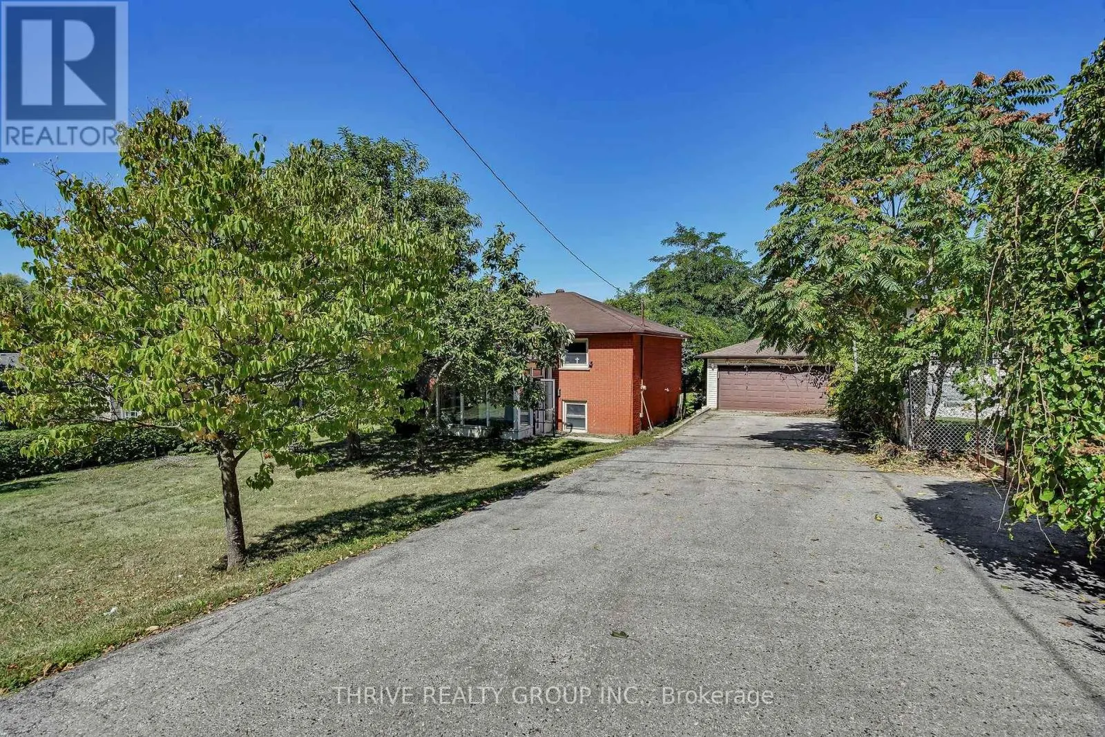 425 RIVERSIDE DRIVE