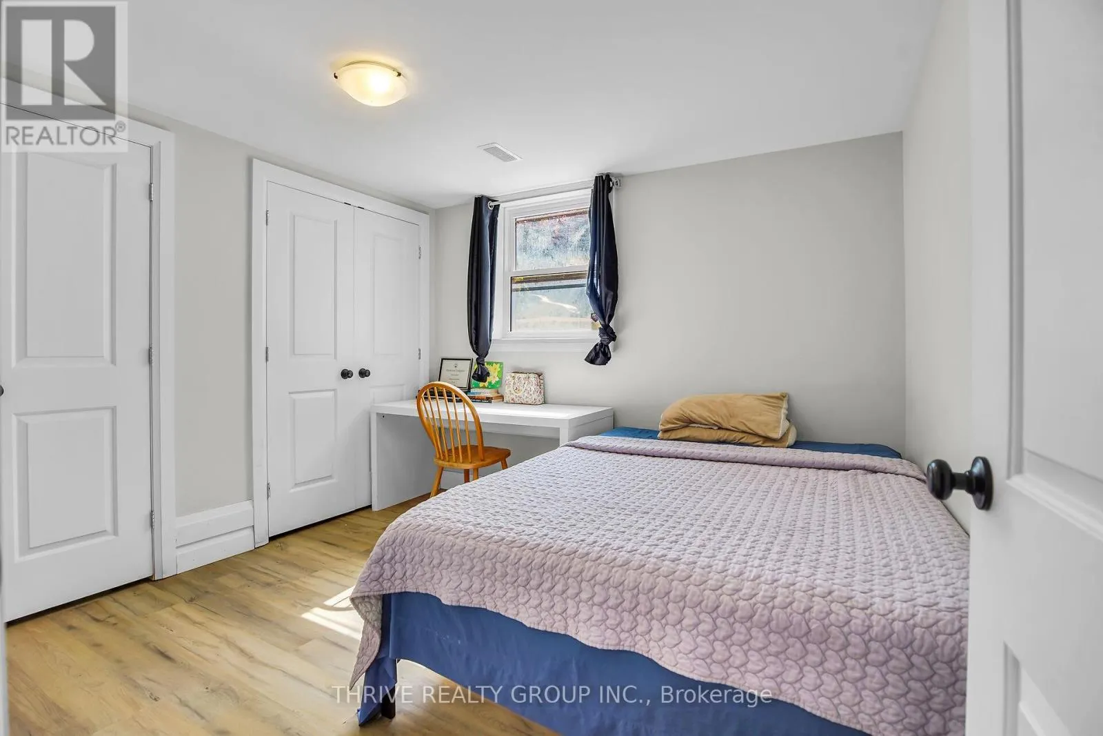 425 RIVERSIDE DRIVE