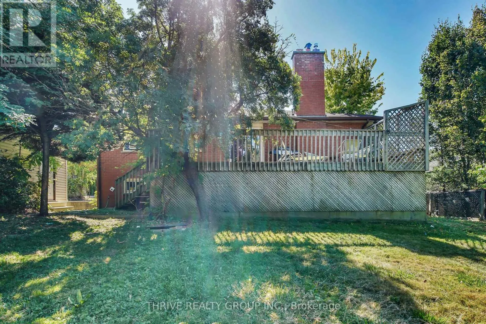 425 RIVERSIDE DRIVE