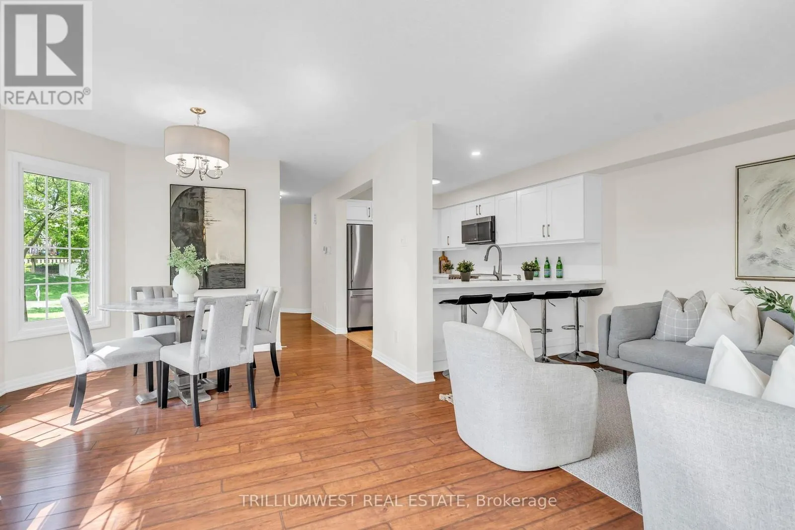 35 - 105 PINNACLE DRIVE