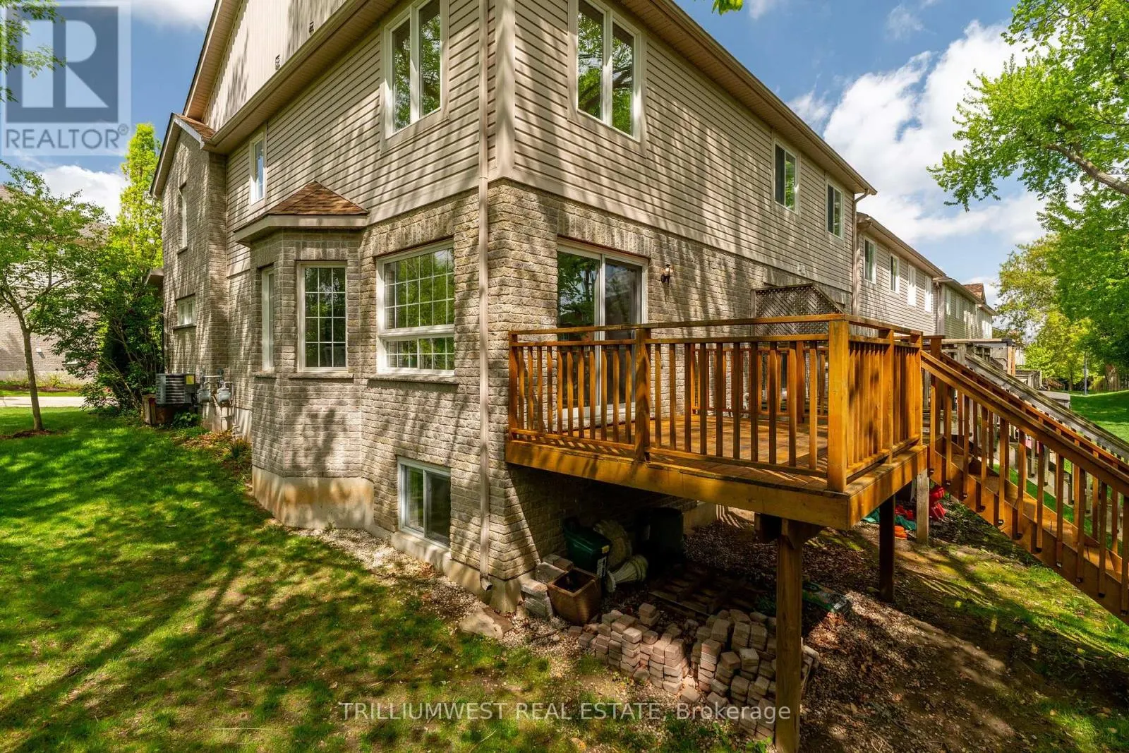 35 - 105 PINNACLE DRIVE