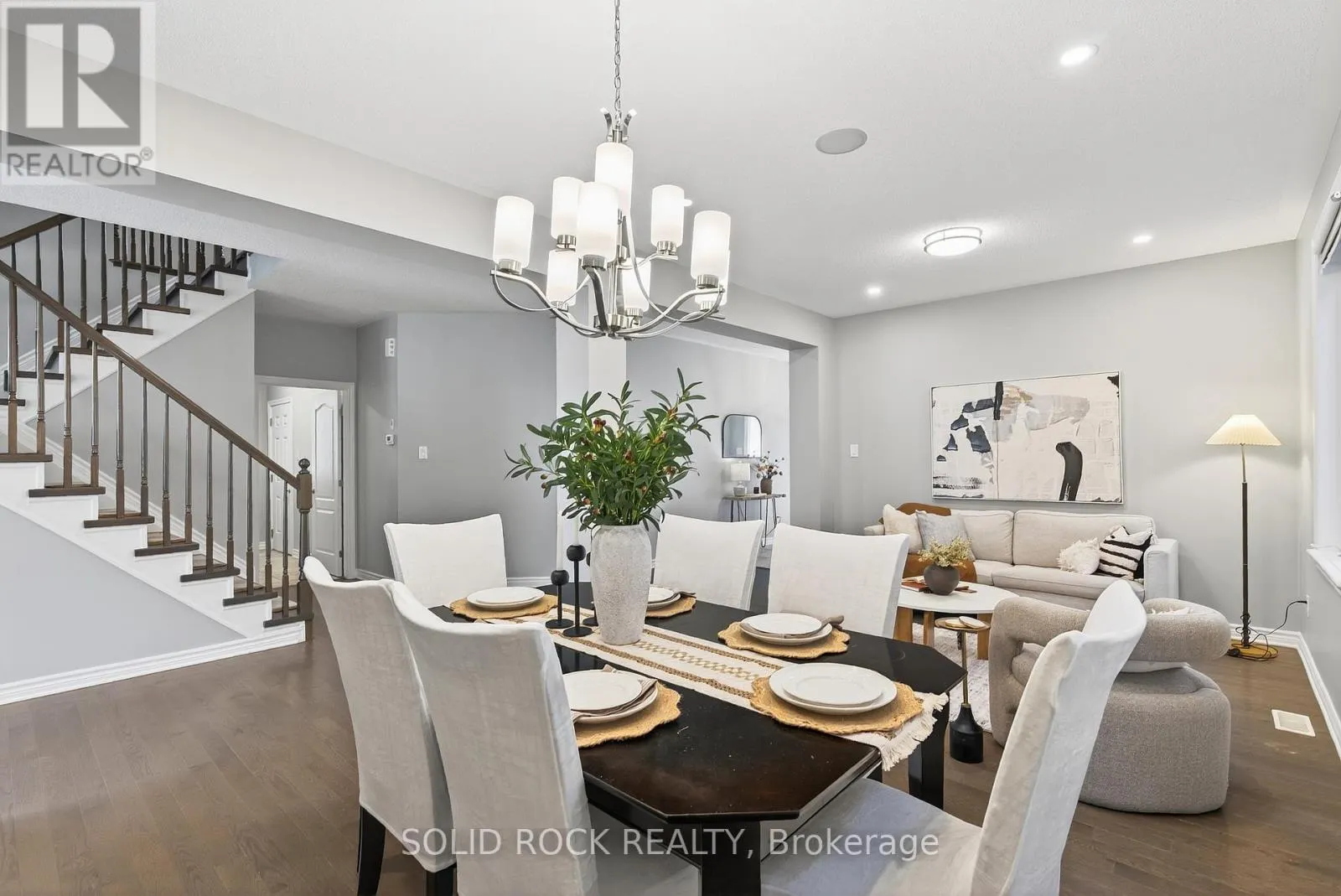 520 ELM PARK AVENUE
