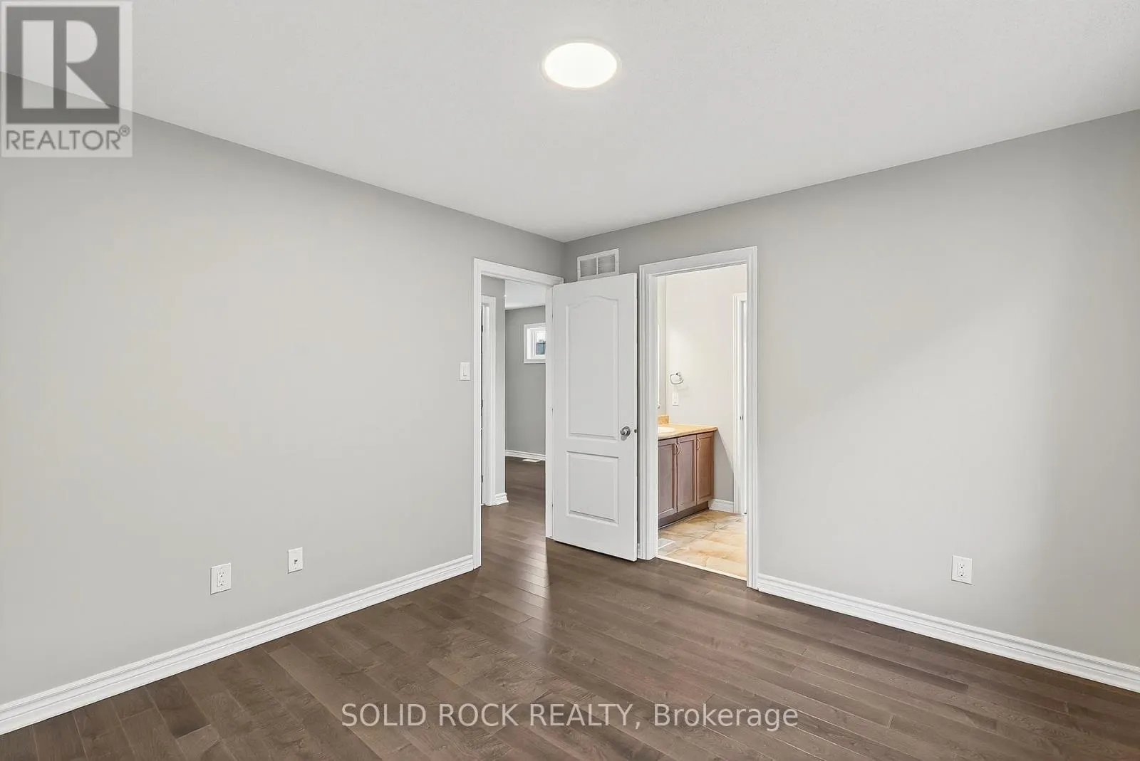 520 ELM PARK AVENUE