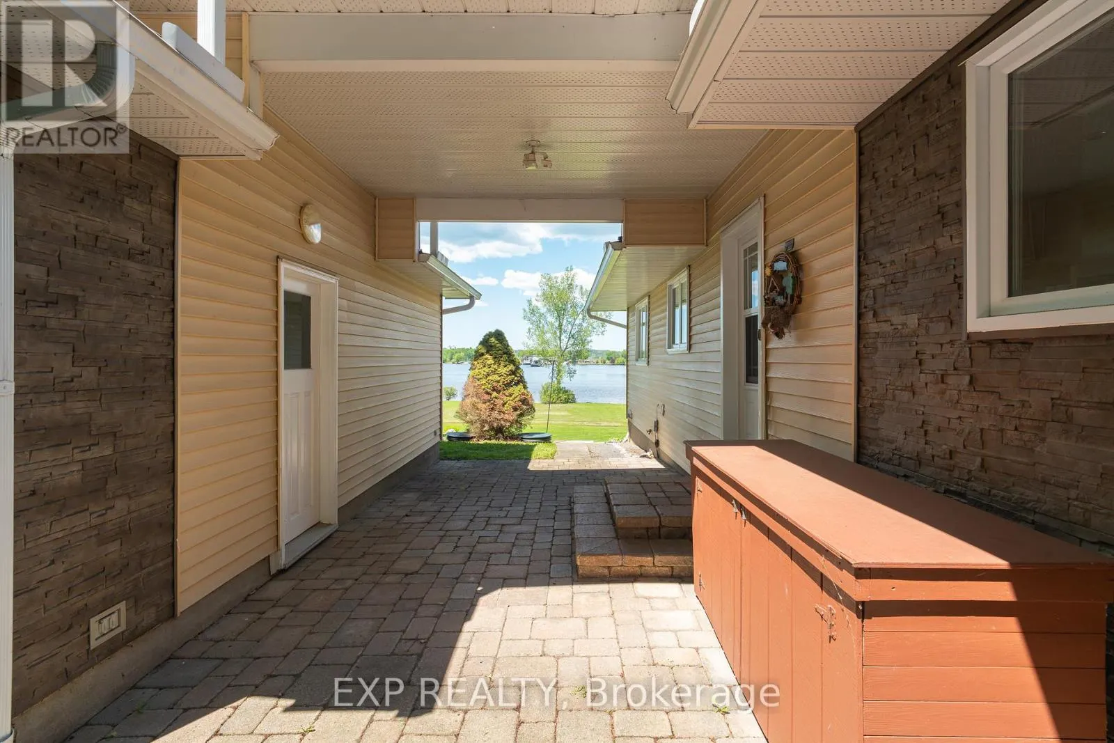 2577 REGIONAL 174 ROAD