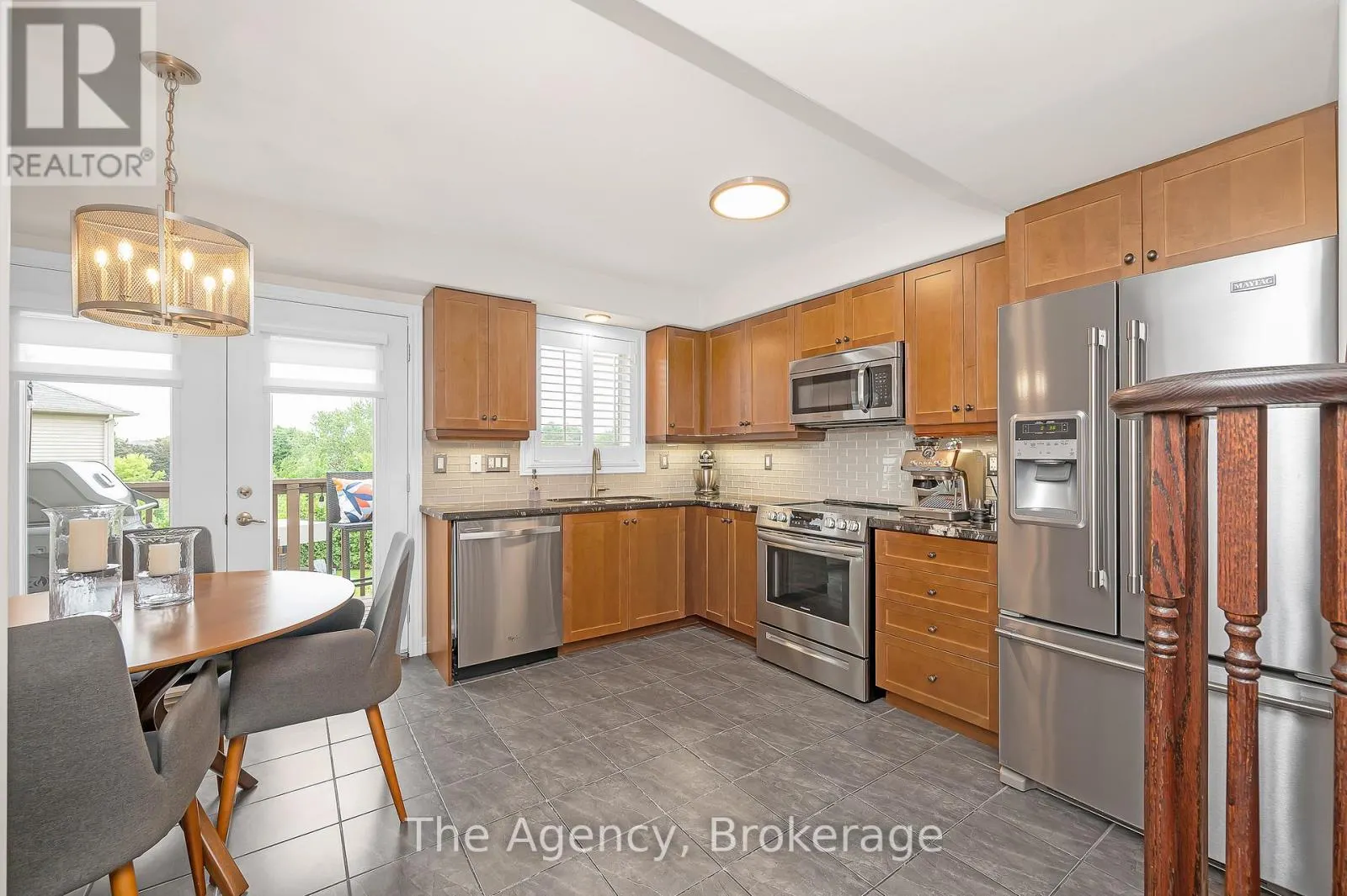 13 - 201 WESTBANK TRAIL, #13