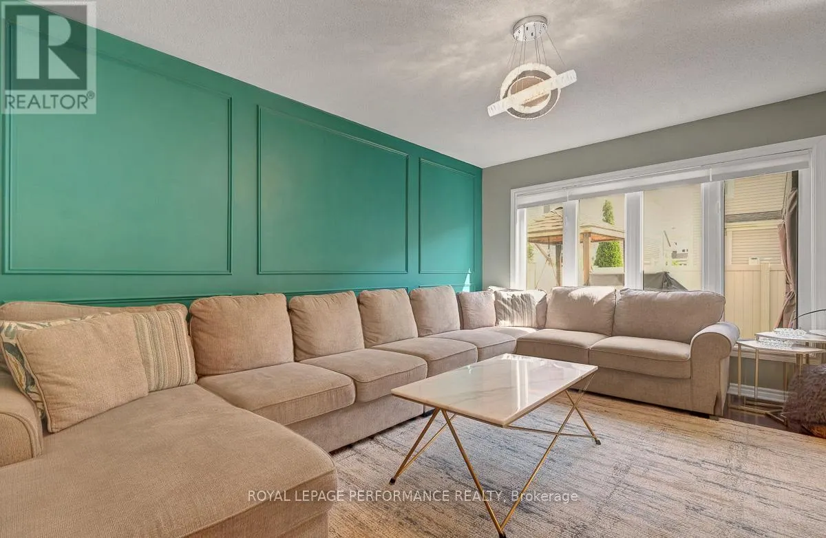 417 MEADOWHAWK CRESCENT