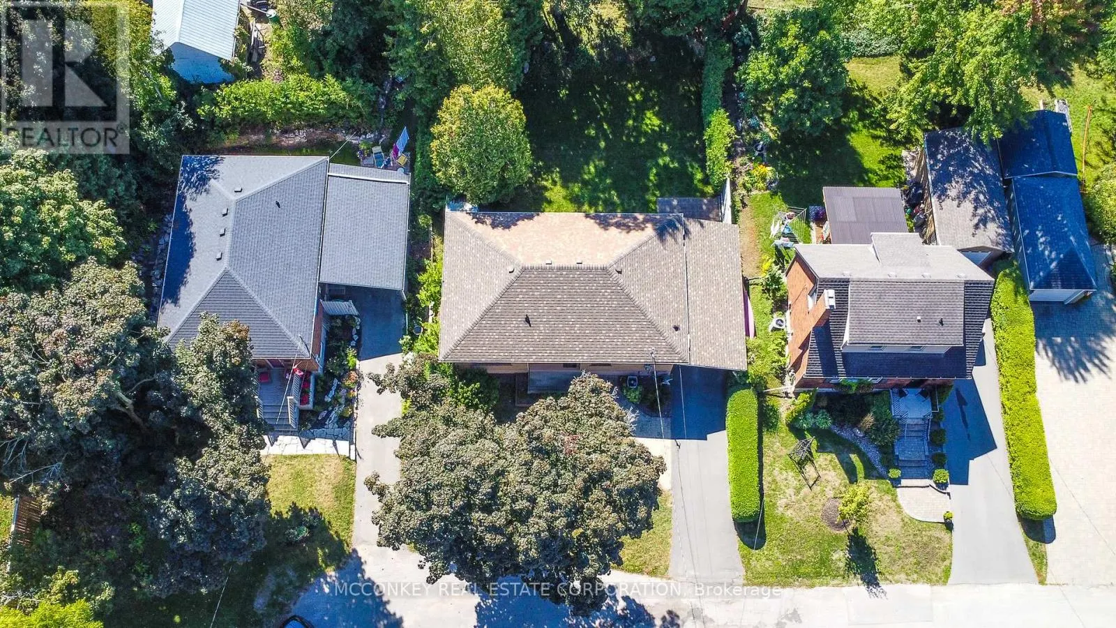 17 ENGLEBURN PLACE