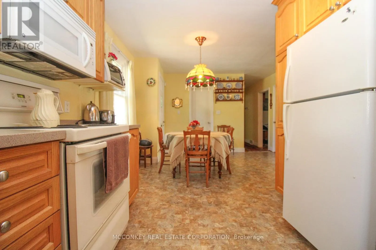 17 ENGLEBURN PLACE