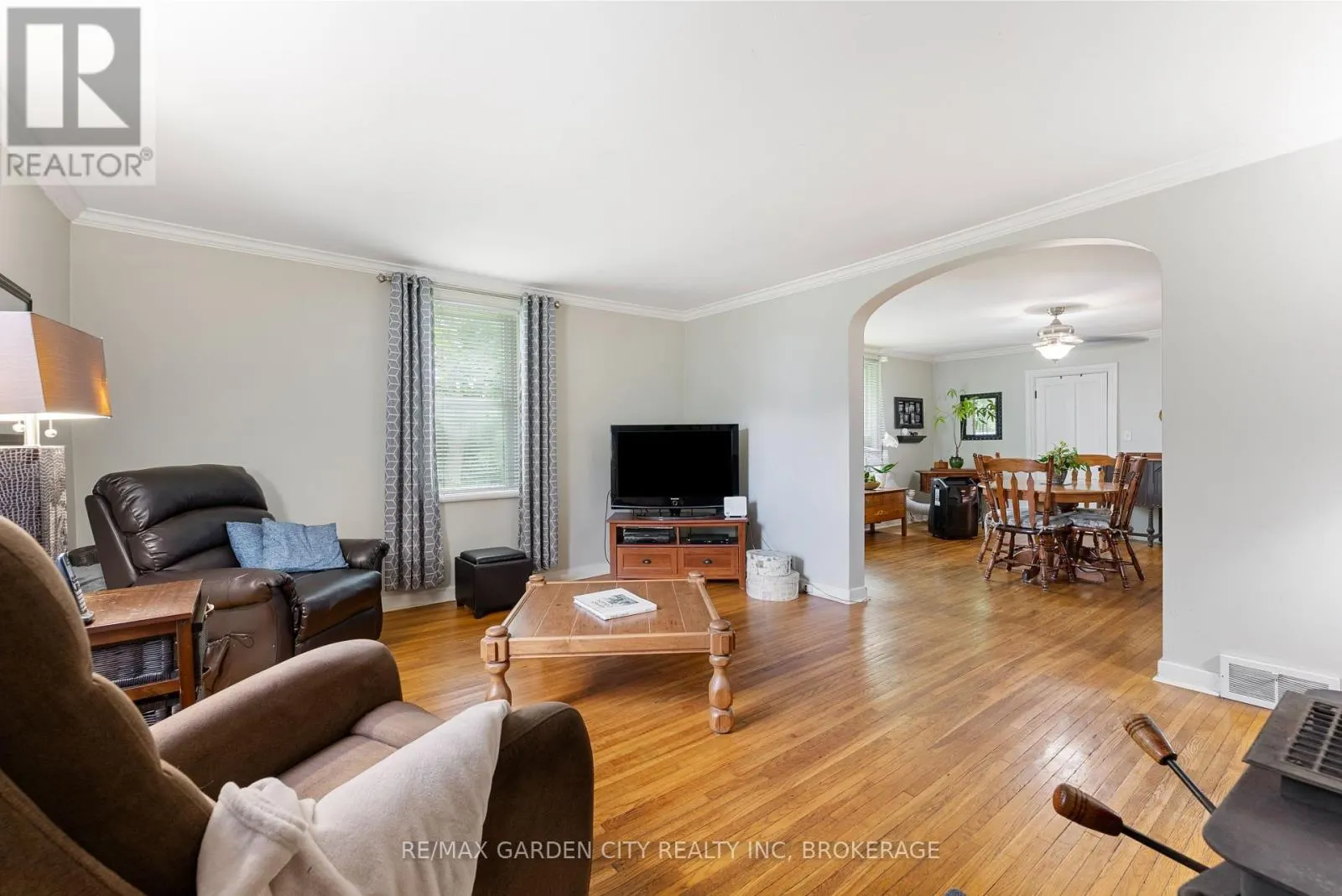 5400 NORTH SERVICE ROAD