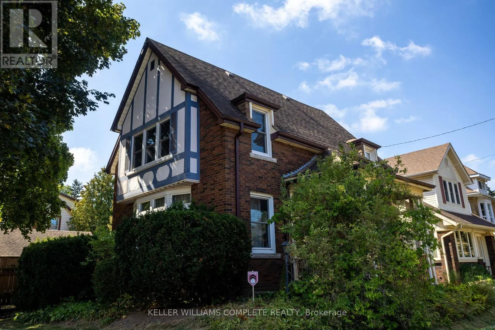52 BALMORAL AVENUE S