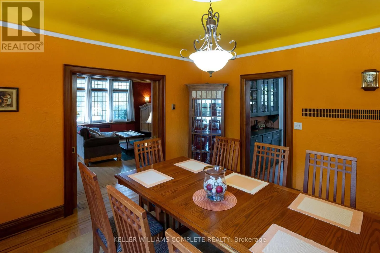 52 BALMORAL AVENUE S