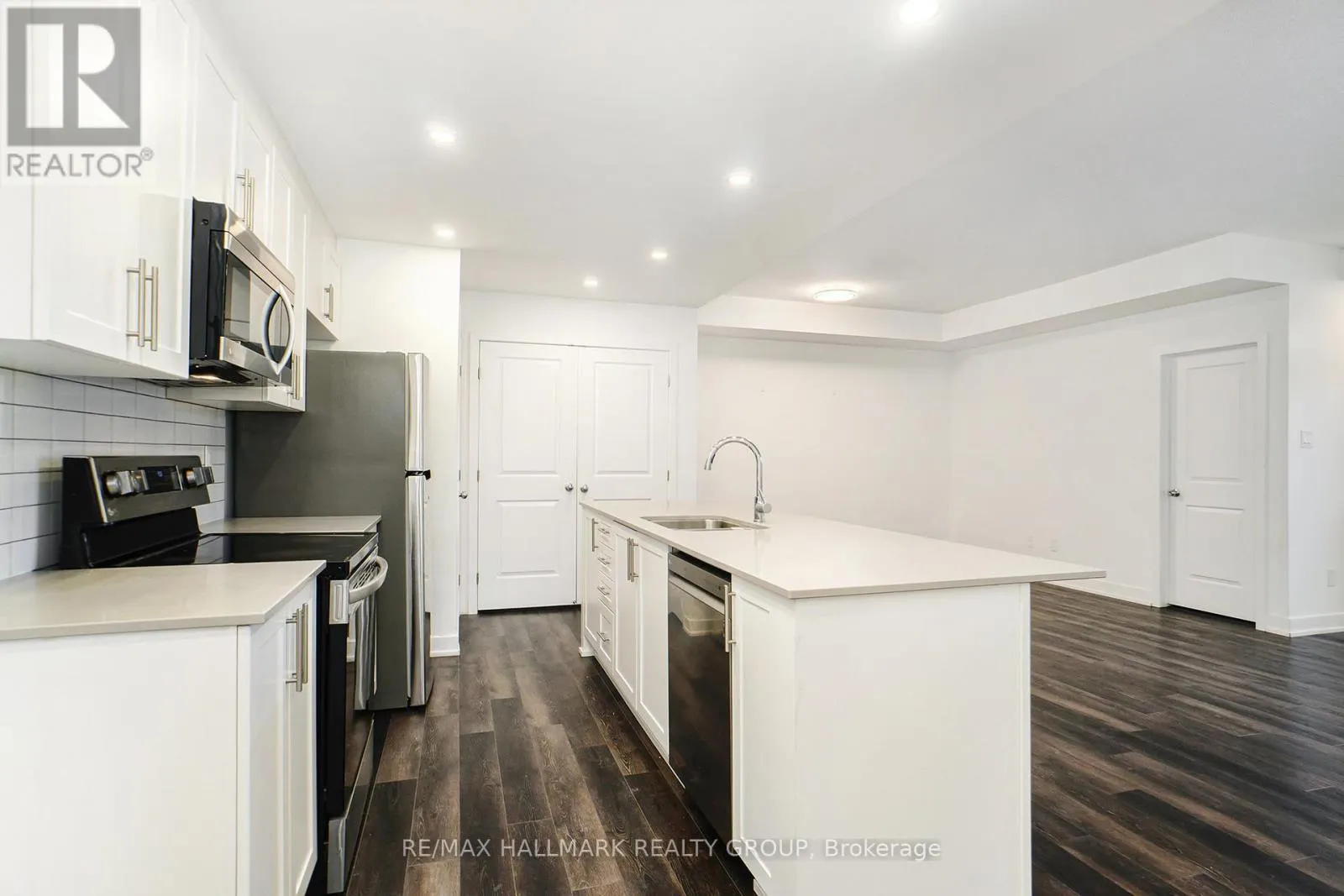 F - 380 ROLLING MEADOWS CRESCENT
