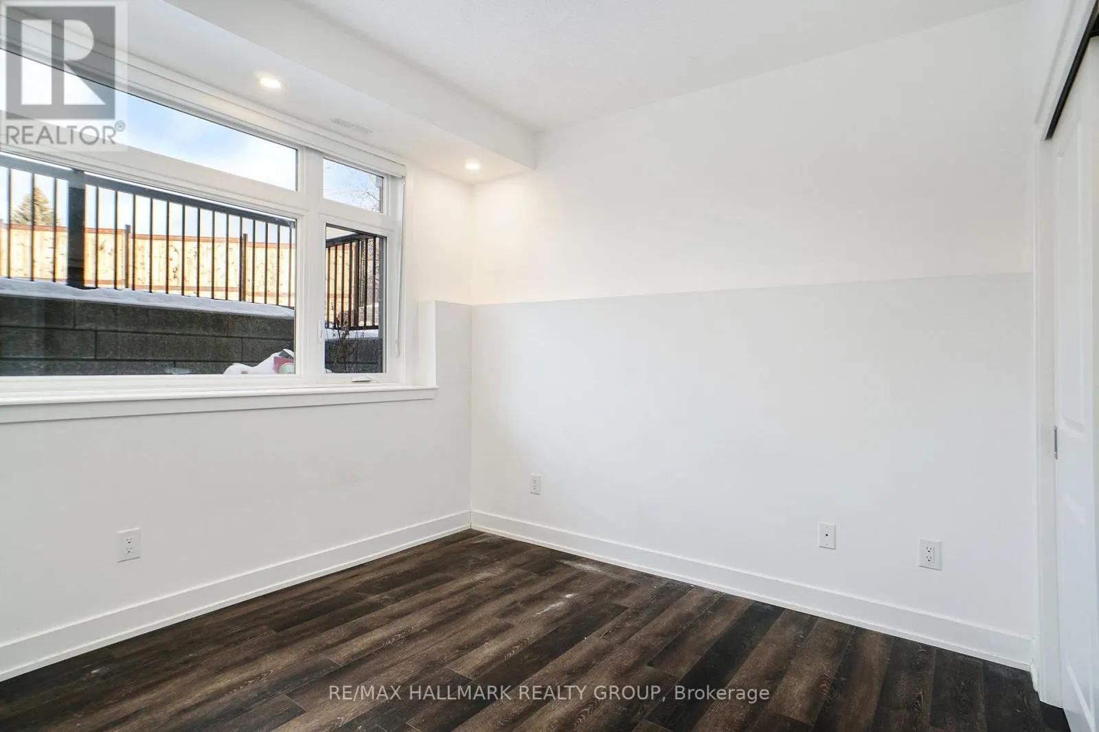 F - 380 ROLLING MEADOWS CRESCENT
