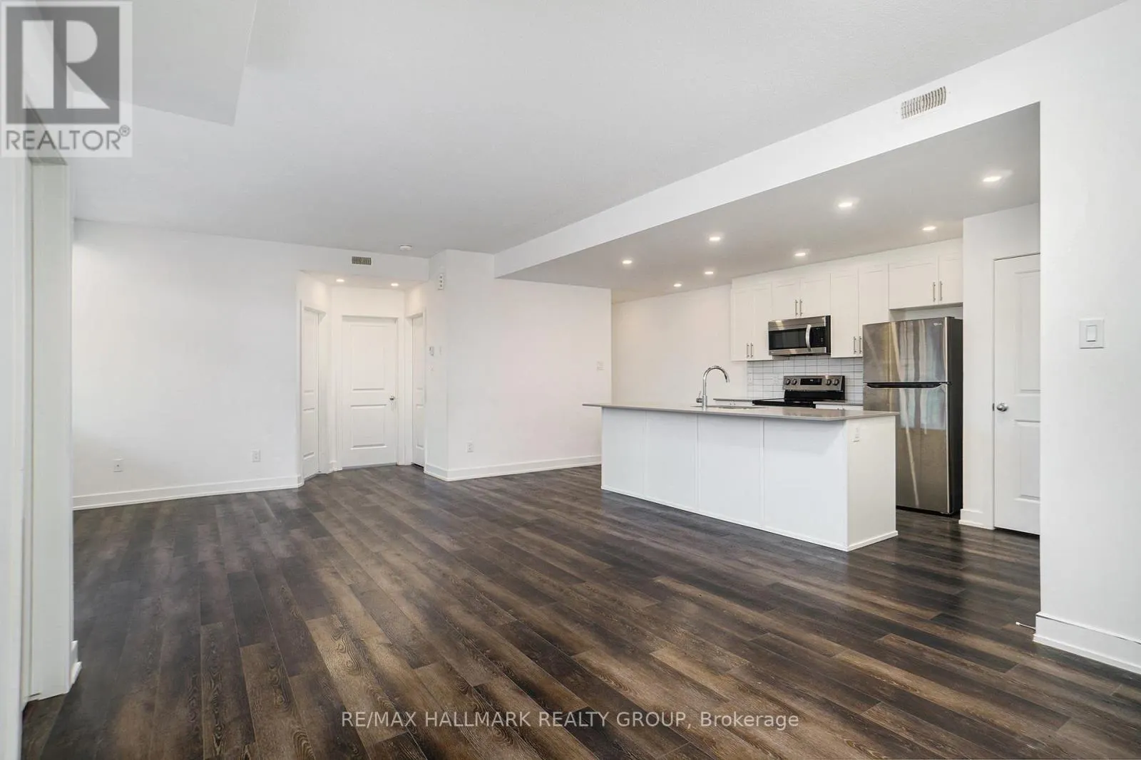 F - 380 ROLLING MEADOWS CRESCENT