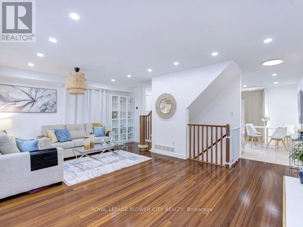 24 - 250 AINSLIE STREET