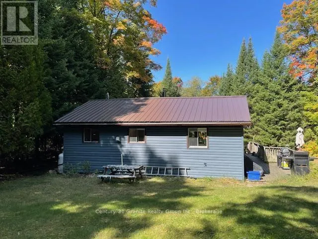 1052 KENSINGTON ROAD