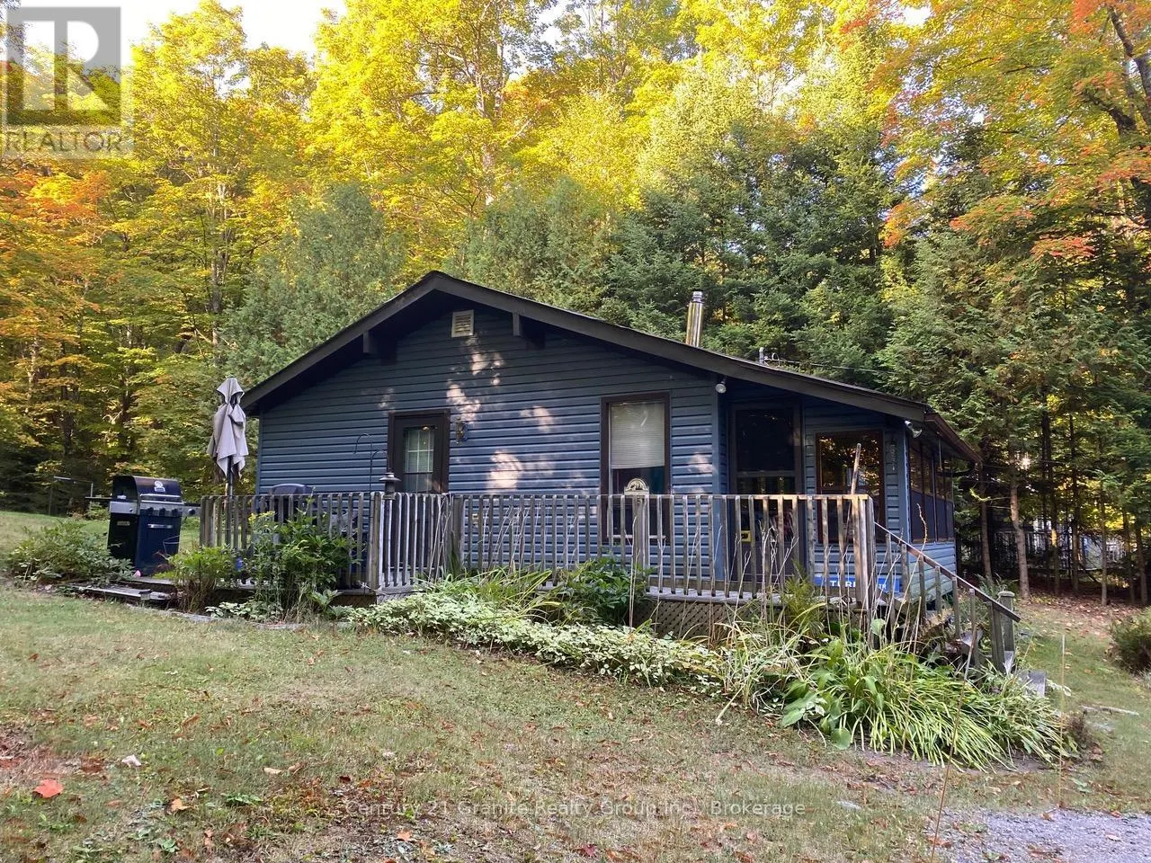 1052 KENSINGTON ROAD