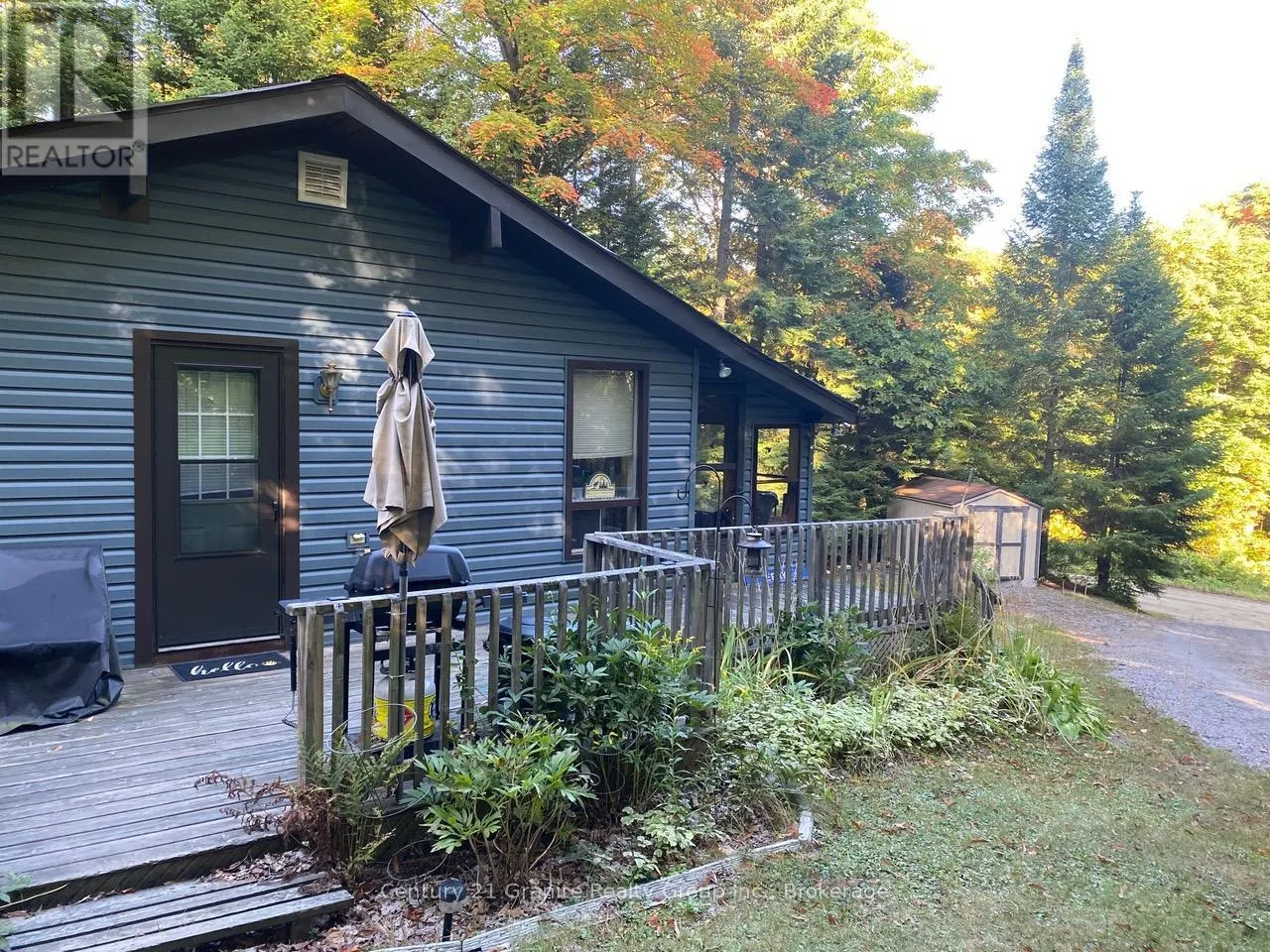 1052 KENSINGTON ROAD