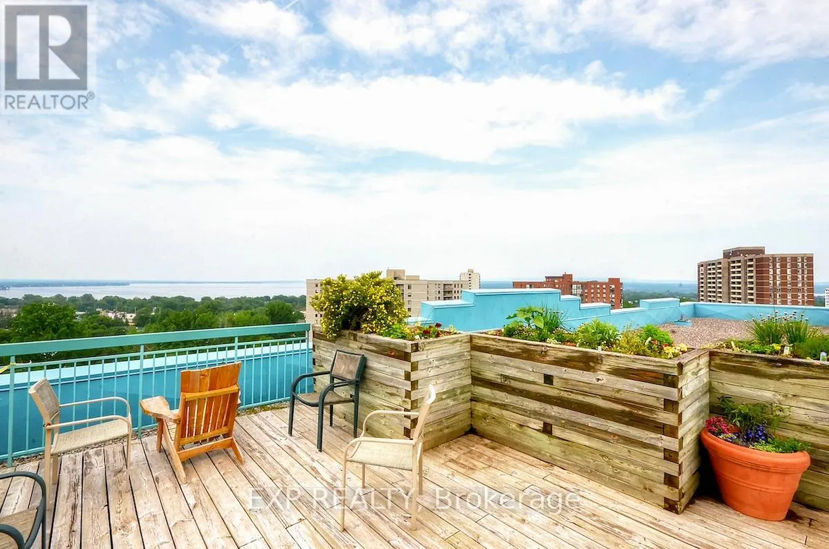 113 - 1025 GRENON AVENUE