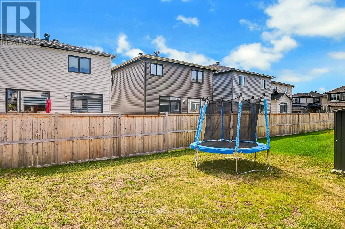 843 SENDERO WAY