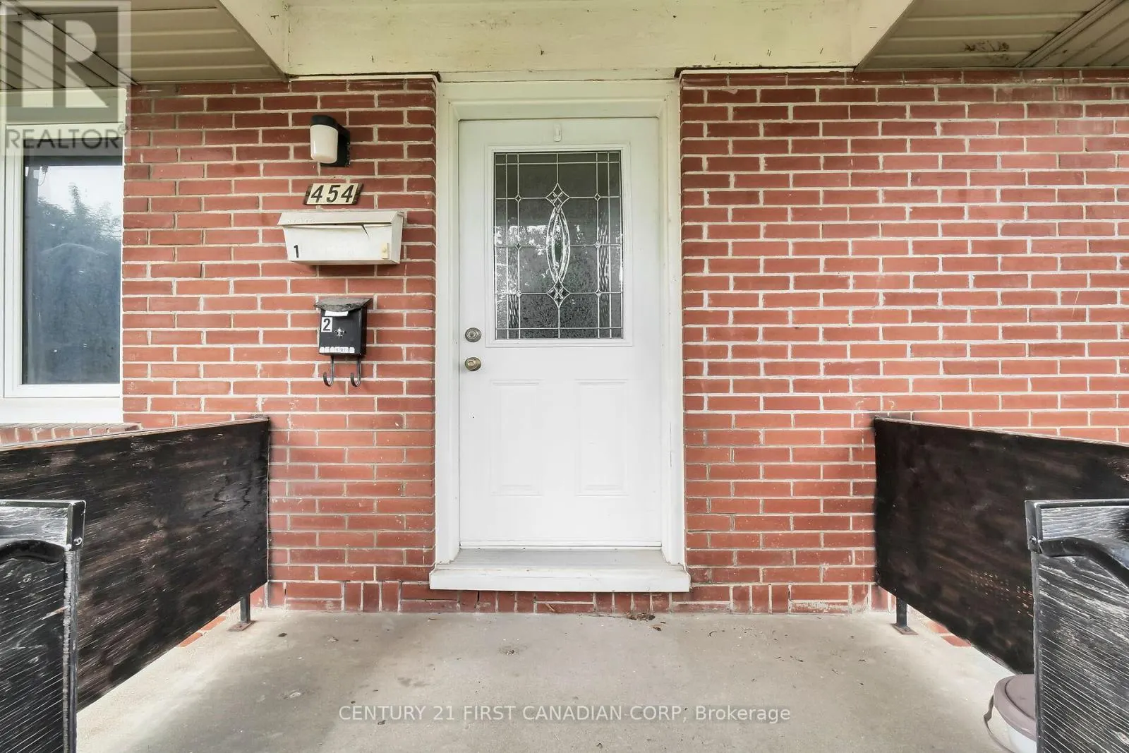 454 SALISBURY STREET