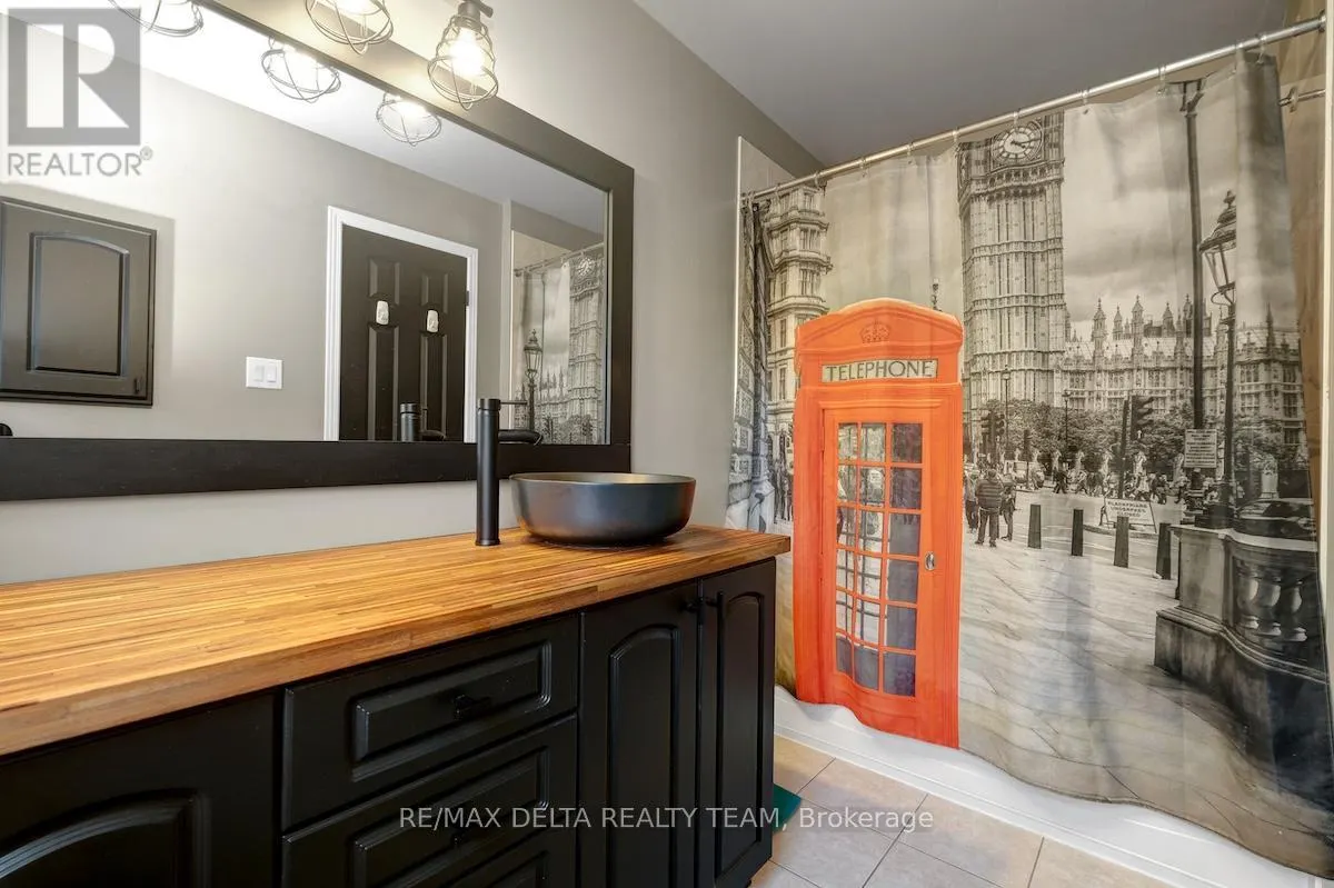 244 PARKROSE PRIVATE