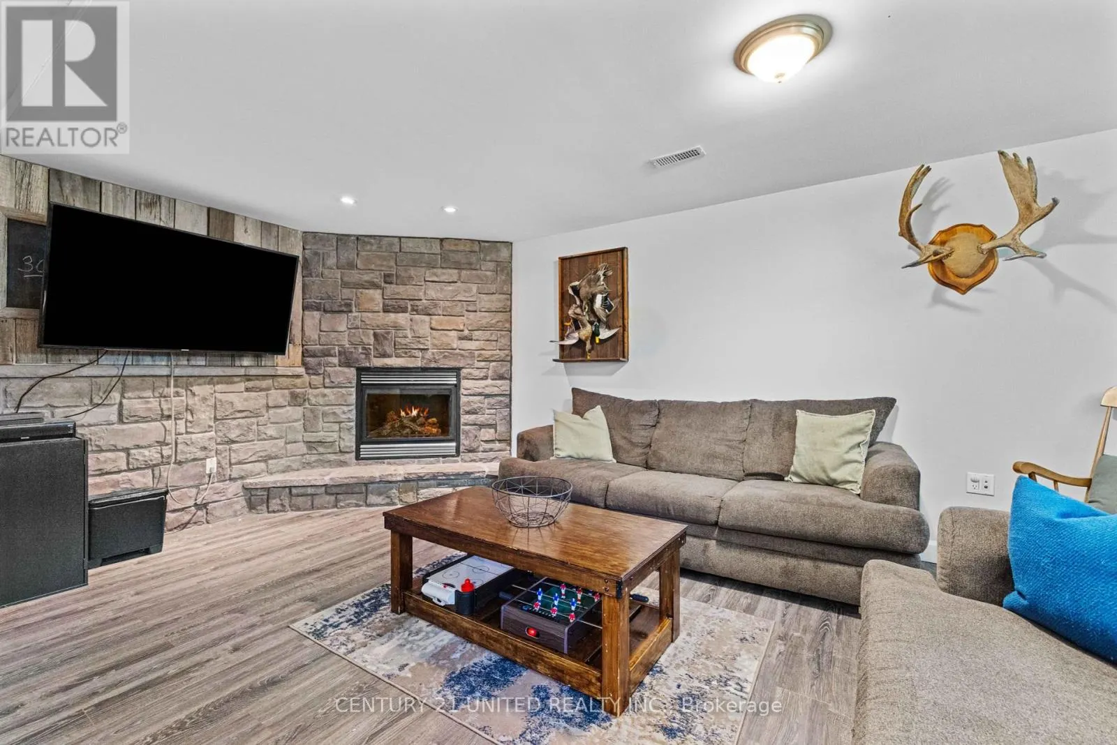 2096 DEER BAY ROAD