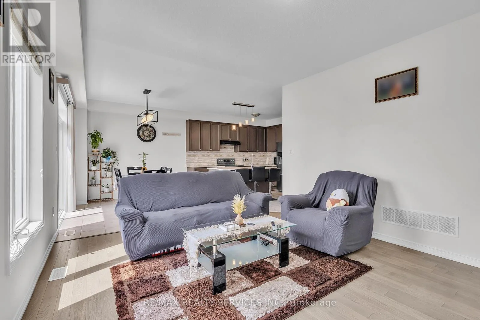 163 MUNRO CIRCLE