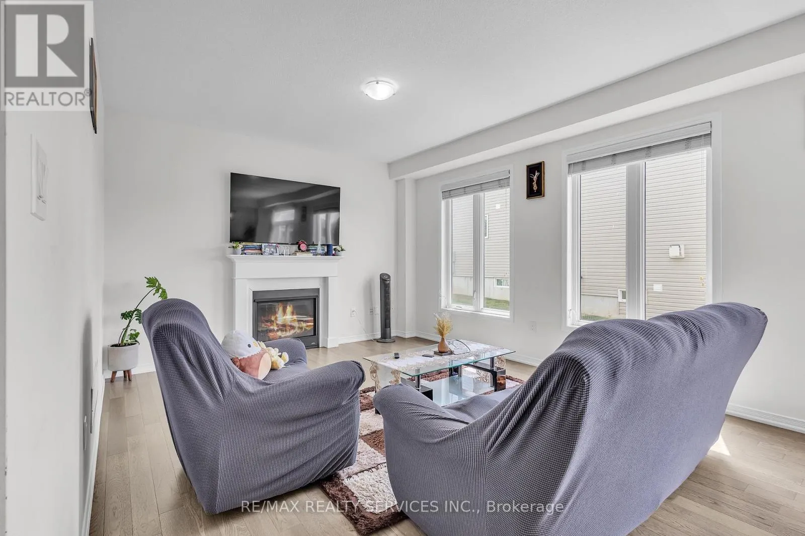 163 MUNRO CIRCLE