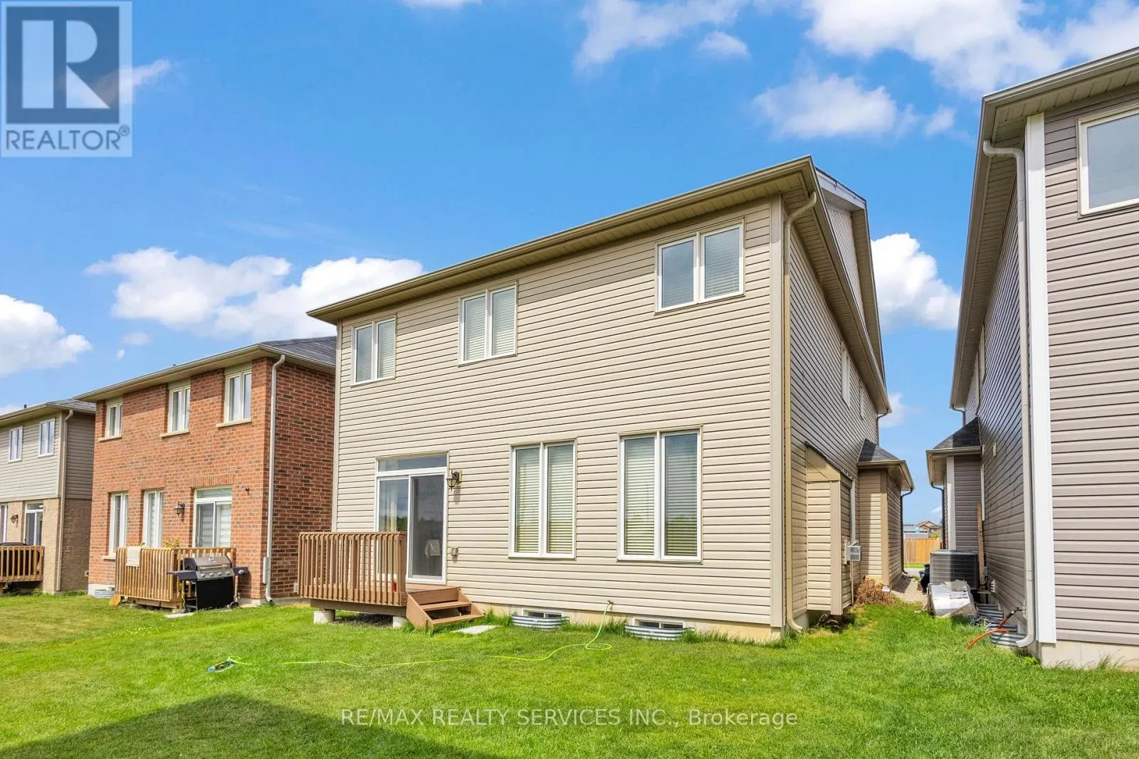 163 MUNRO CIRCLE