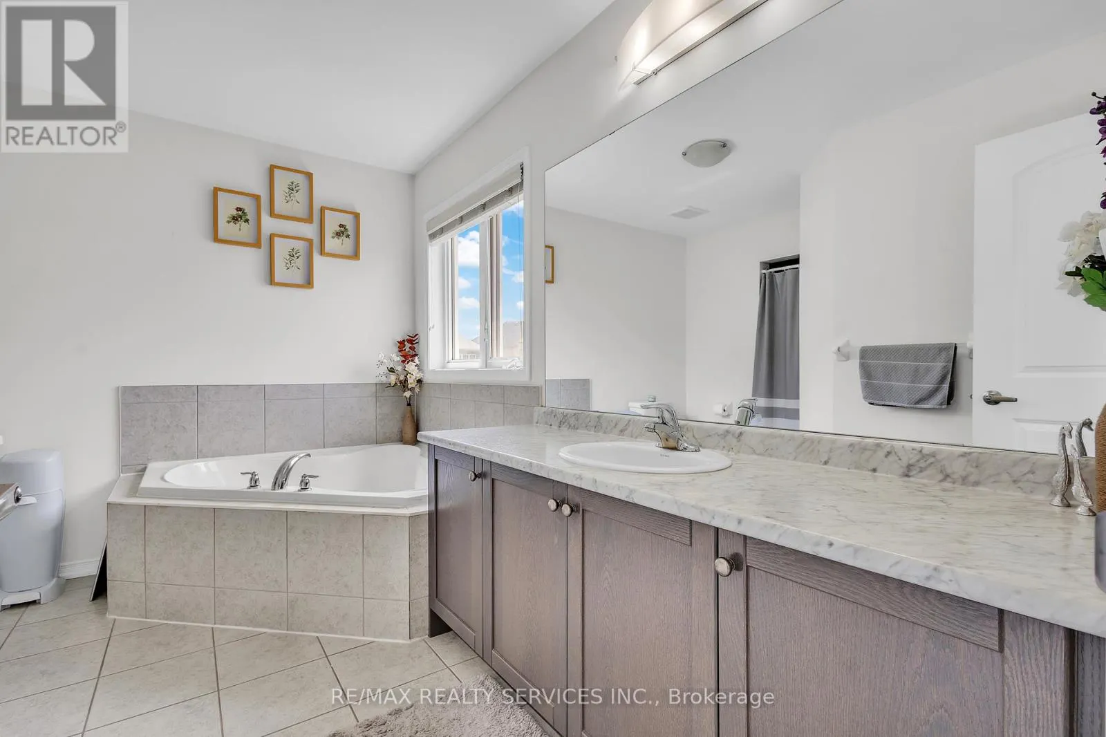 163 MUNRO CIRCLE