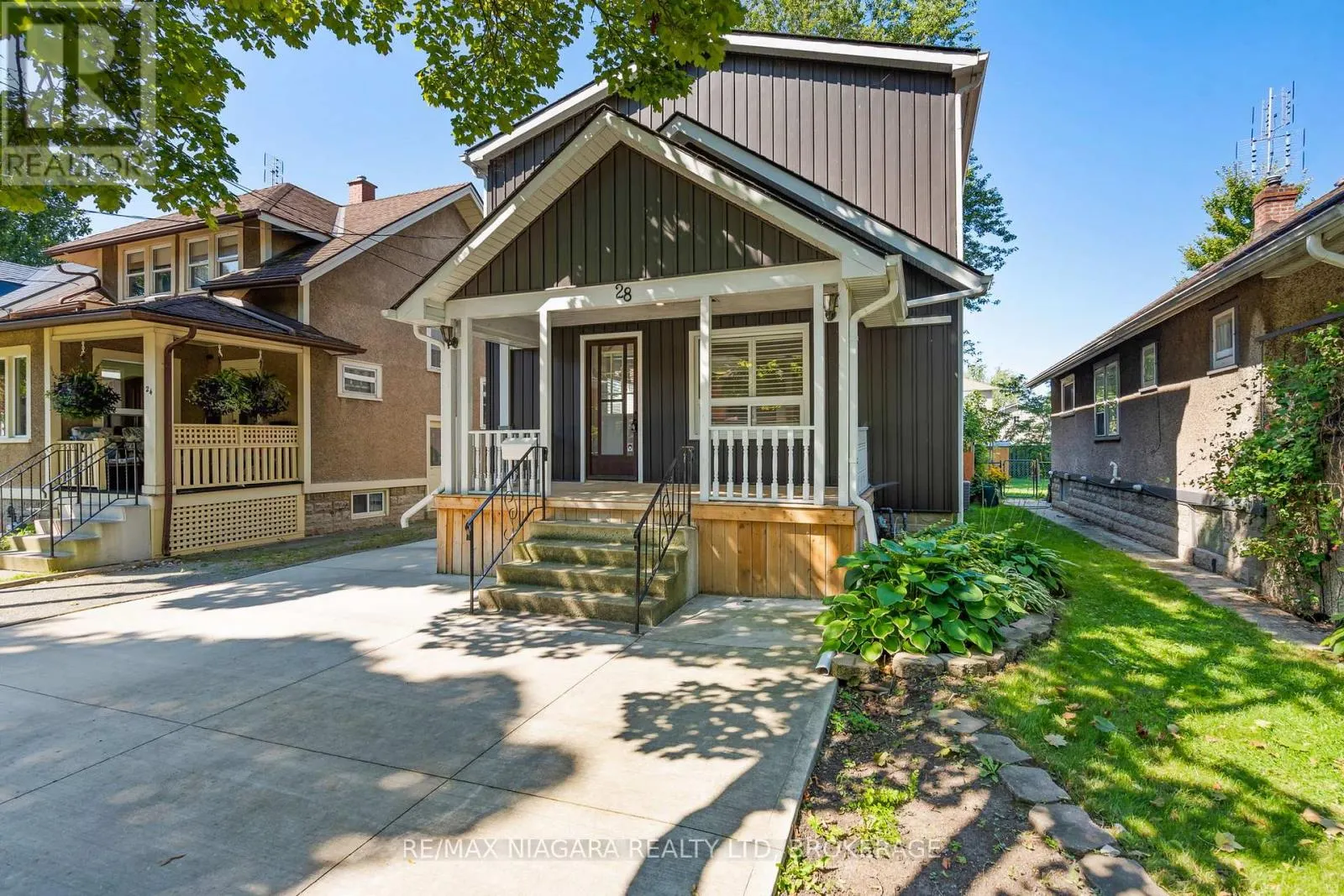 28 FIELDEN AVENUE