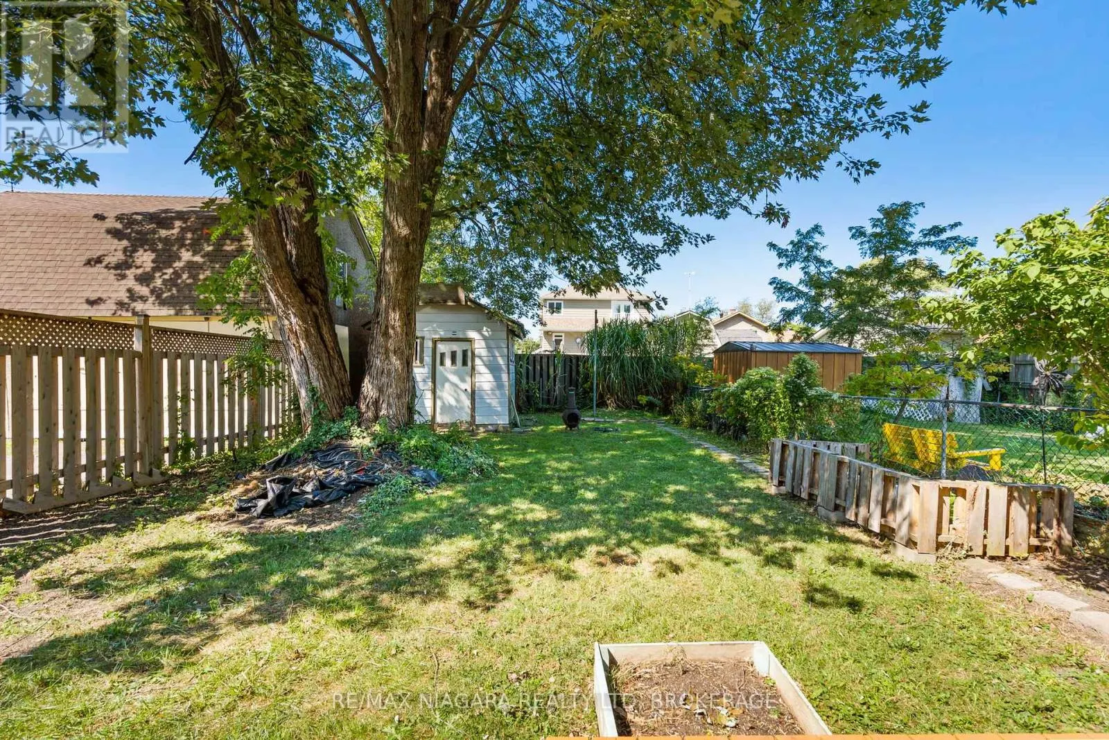 28 FIELDEN AVENUE